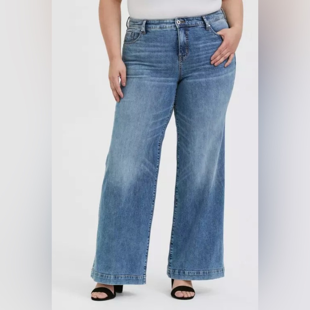 Torrid Vintage High Rise Wide Leg Jeans